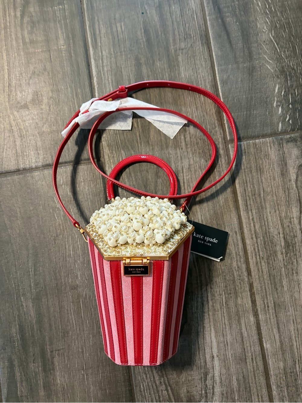 kate spade red crossbody strap with gold hardware popcorn 🍿 bag